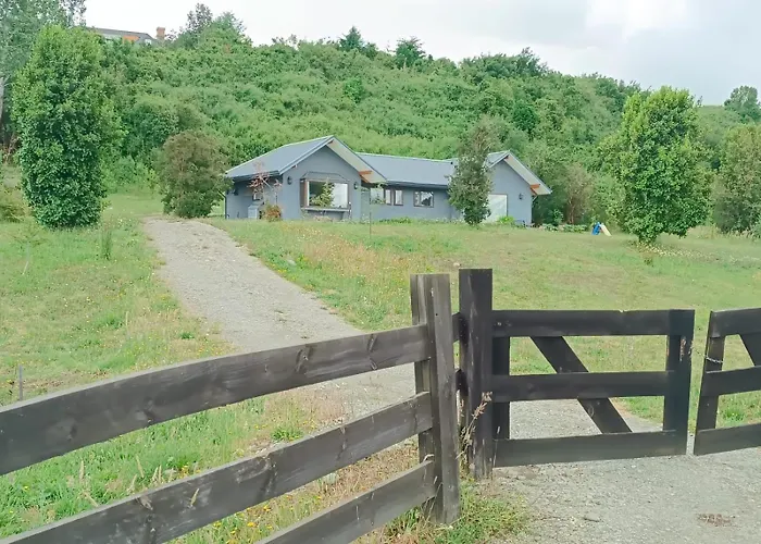 Casa Con Excelentes 2 Habitaciones 1 Doble Matrimonial Y Otra 2 Camas Indiv Con Vista Al Volcan, Puerto Varas